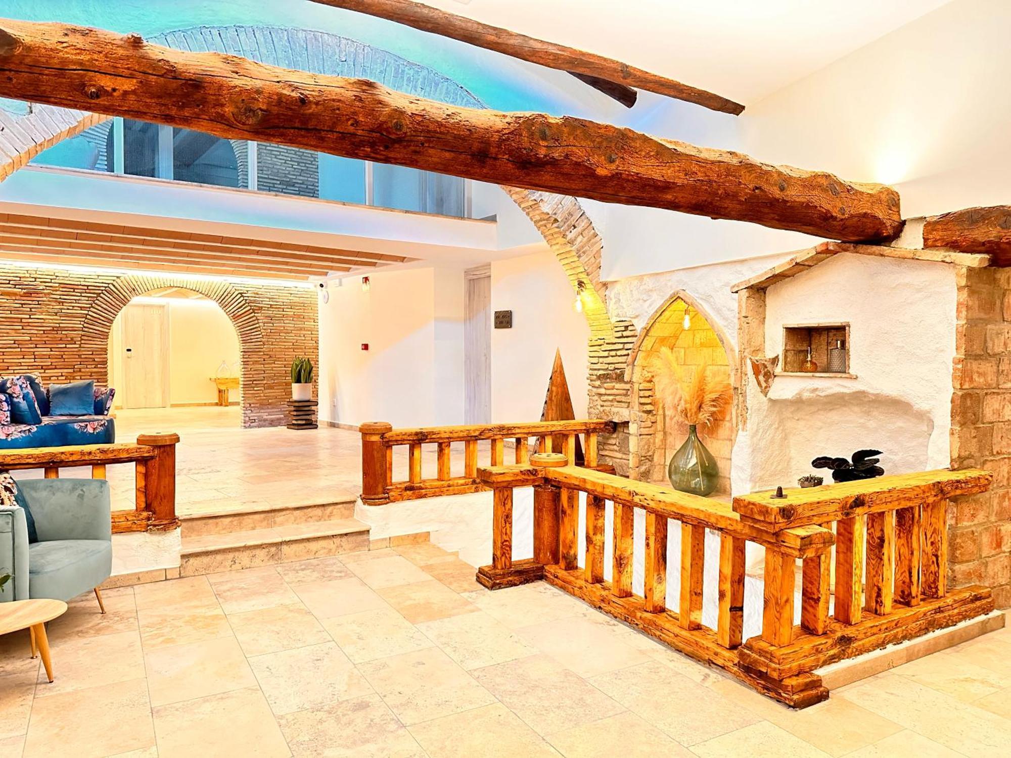 Boutique Hotel Comtal Empuries Roses Extérieur photo