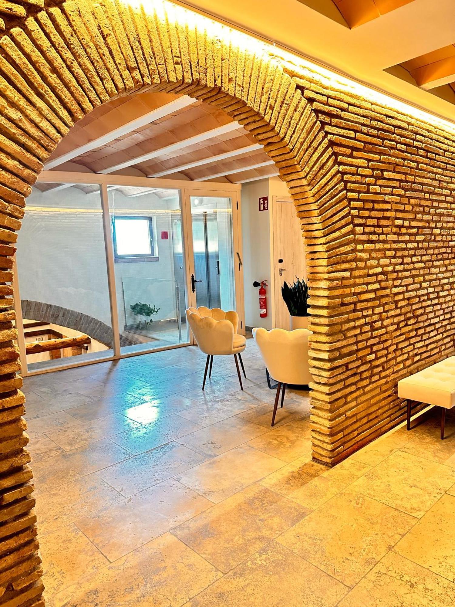 Boutique Hotel Comtal Empuries Roses Extérieur photo