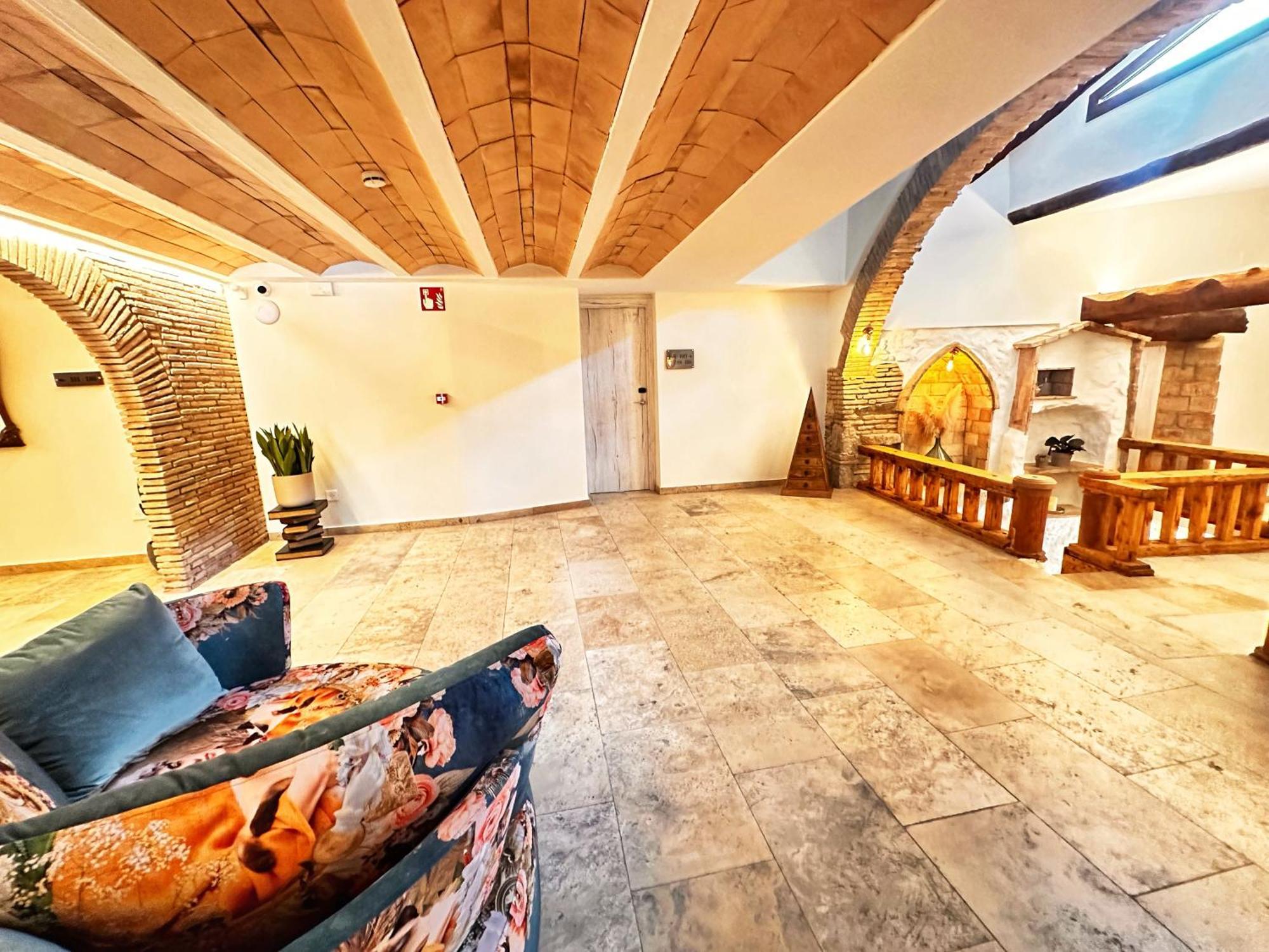 Boutique Hotel Comtal Empuries Roses Extérieur photo