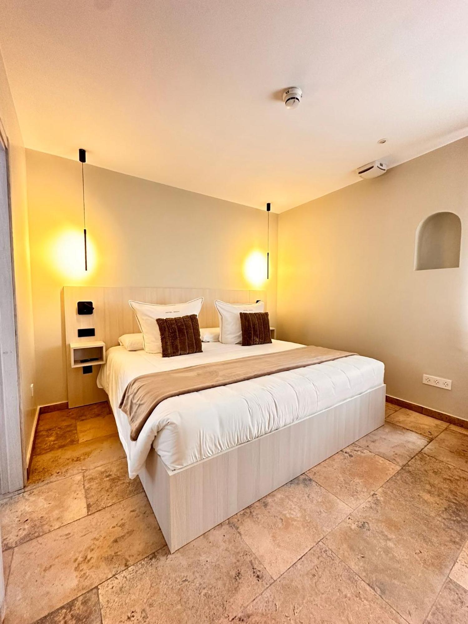 Boutique Hotel Comtal Empuries Roses Extérieur photo