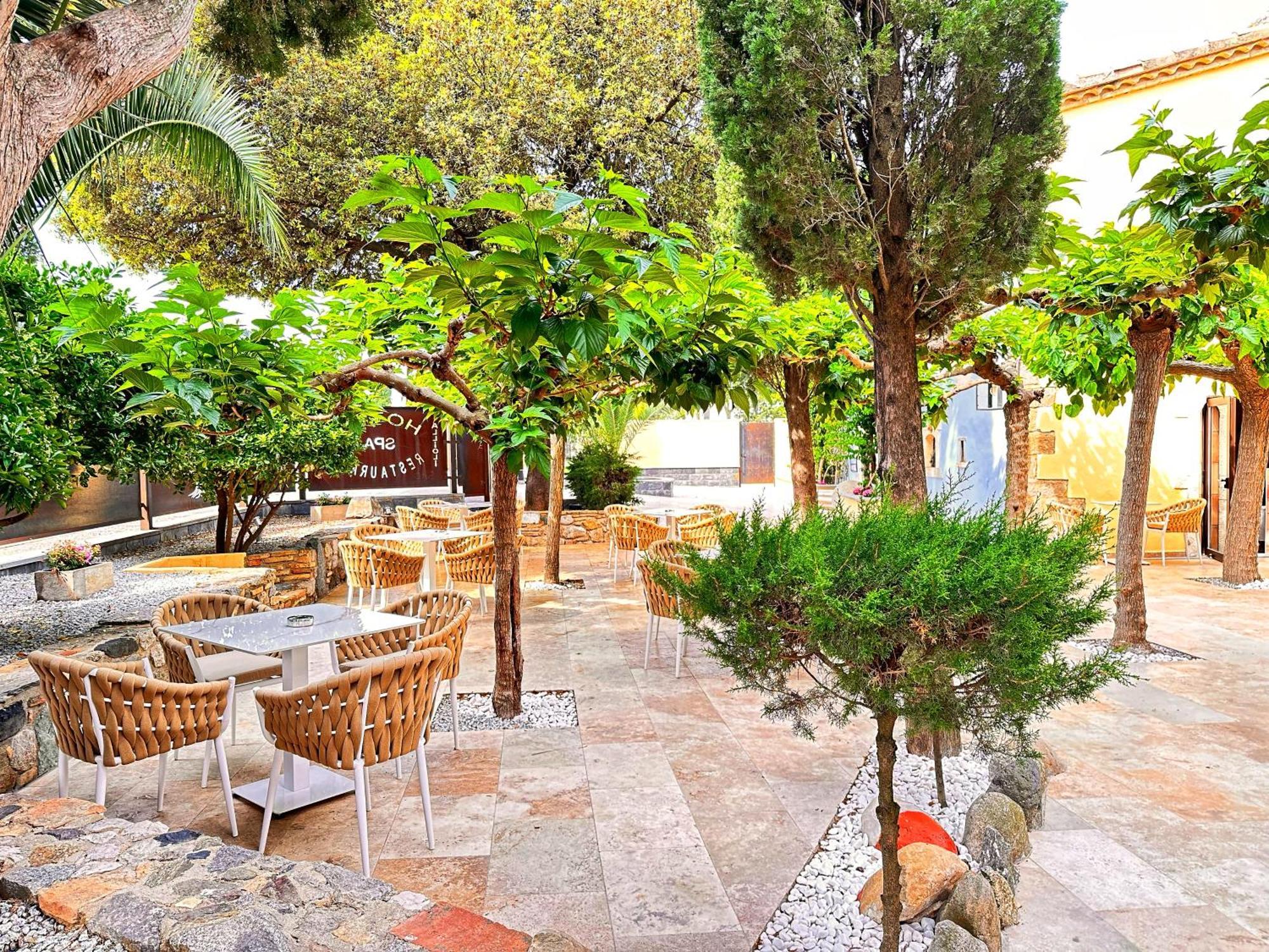 Boutique Hotel Comtal Empuries Roses Extérieur photo